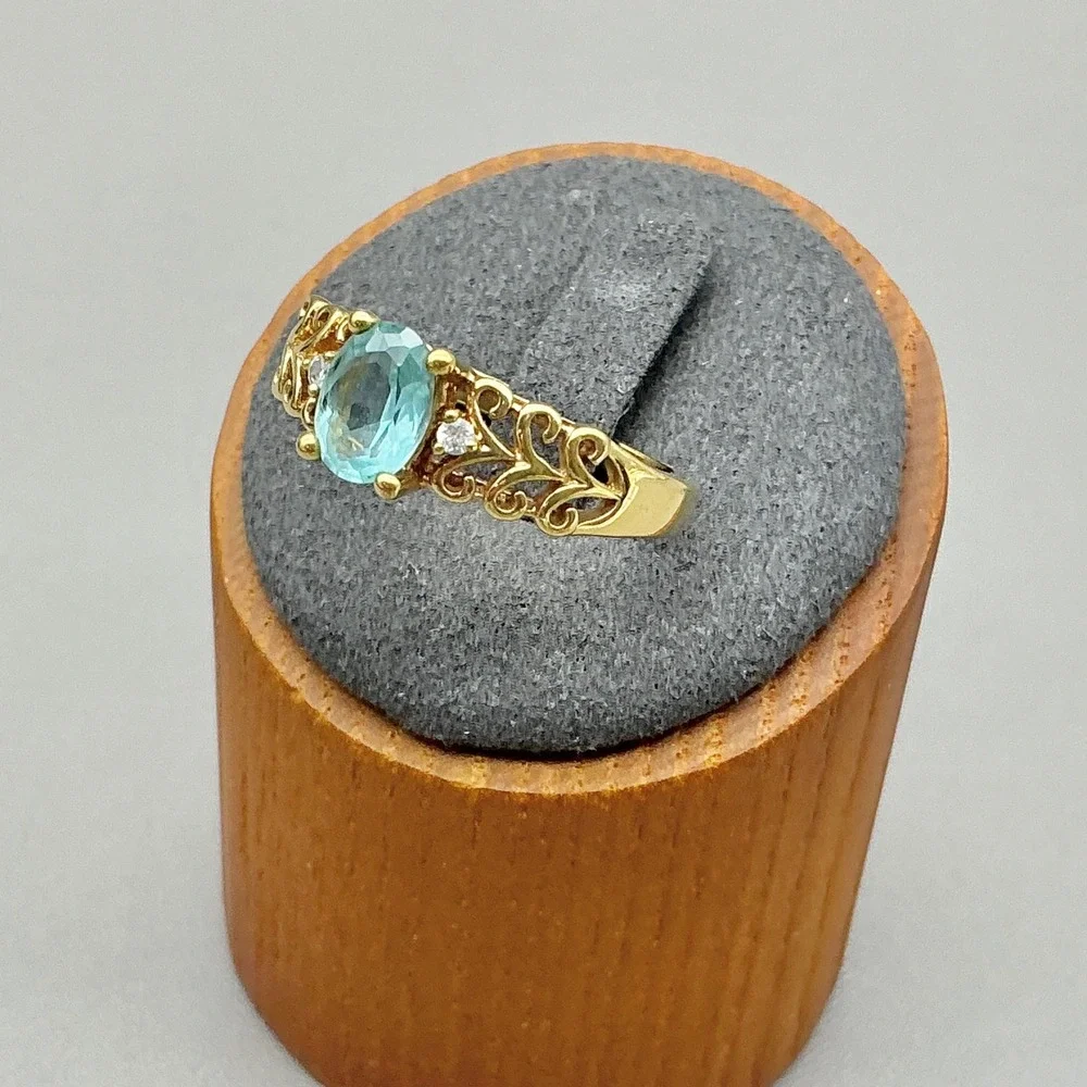Vintage Avon Ring Gold Tone Blue Crystal Filigree Statement Ring Size 9